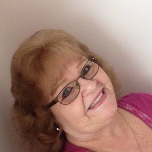 Meet your Posher, Debbie